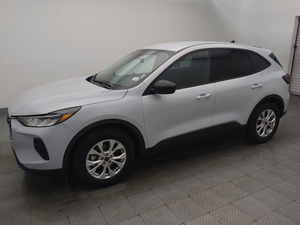Used 2025 Ford Escape Active FWD image 2