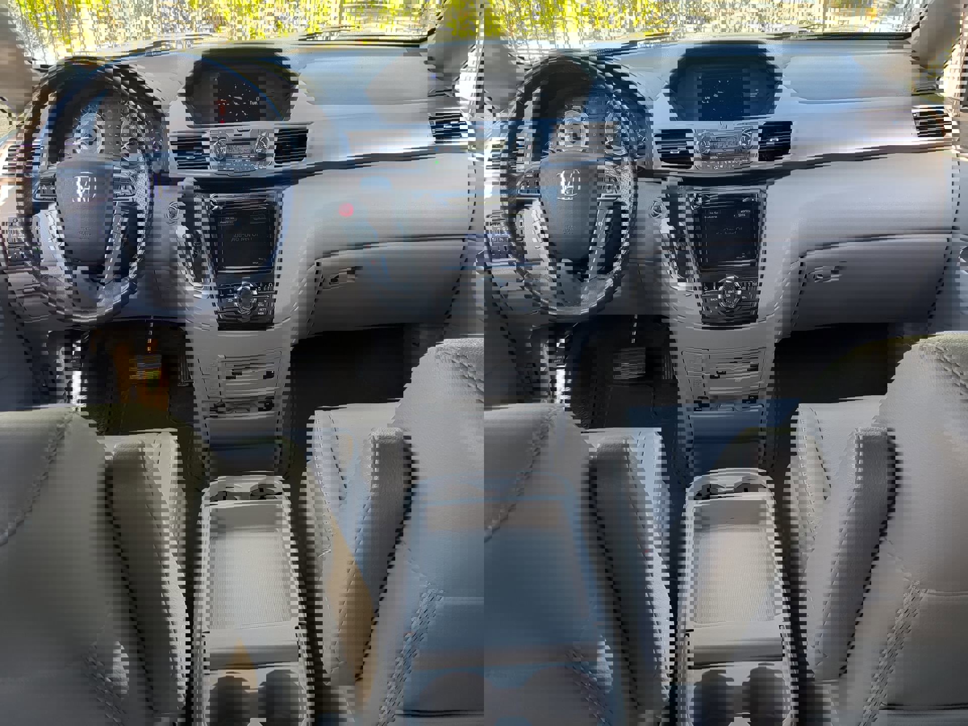 Used 2014 Honda Odyssey Touring image 14