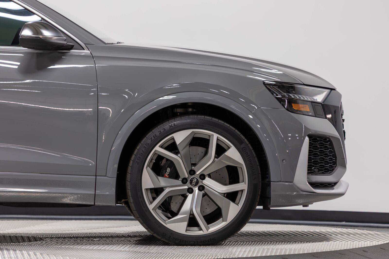 Used 2024 Audi RS Q8 w/ Executive Package AWD/4WD image 25