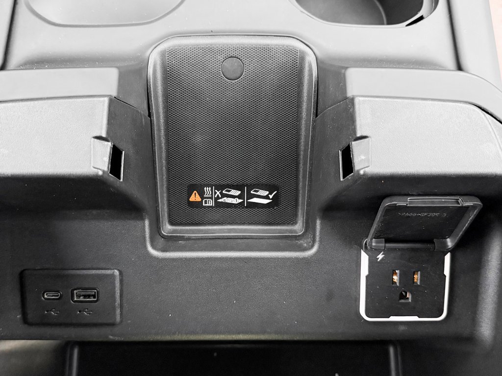 Used 2024 GMC Sierra 3500 Denali Ultimate image 30