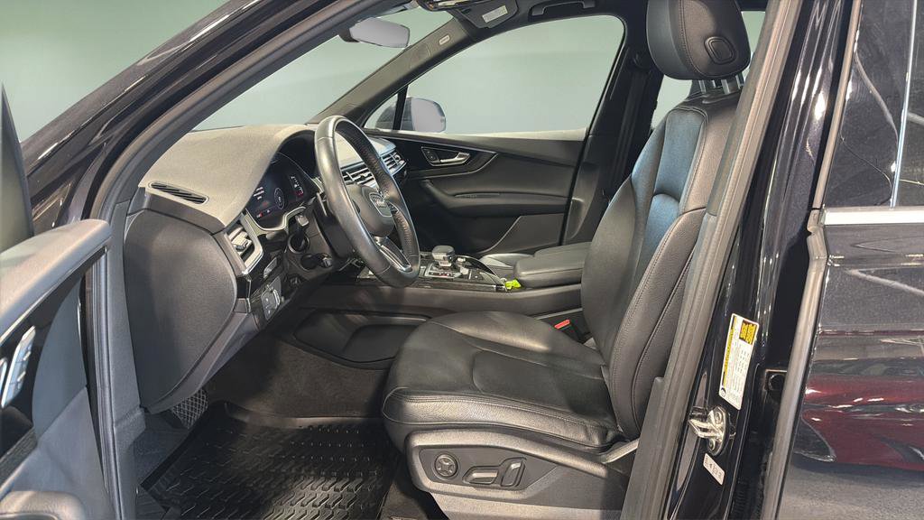 Used 2018 Audi Q7 3.0T Premium Plus w/ Premium Plus Package image 12