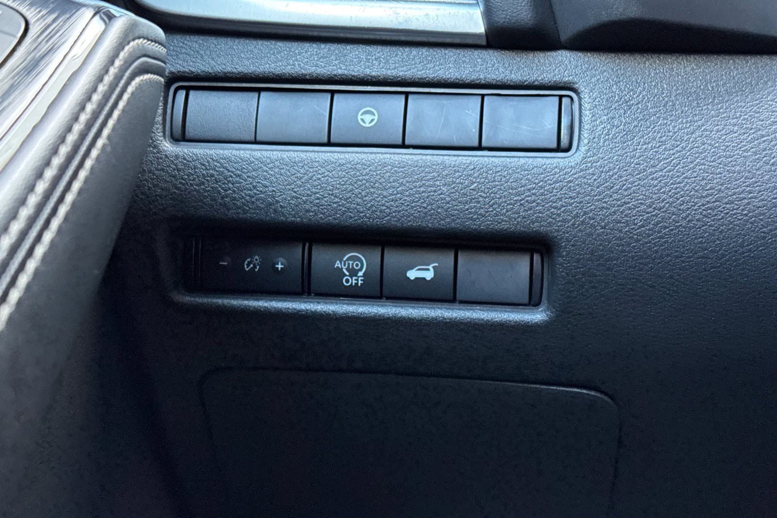 Certified 2024 Nissan Rogue SV image 31