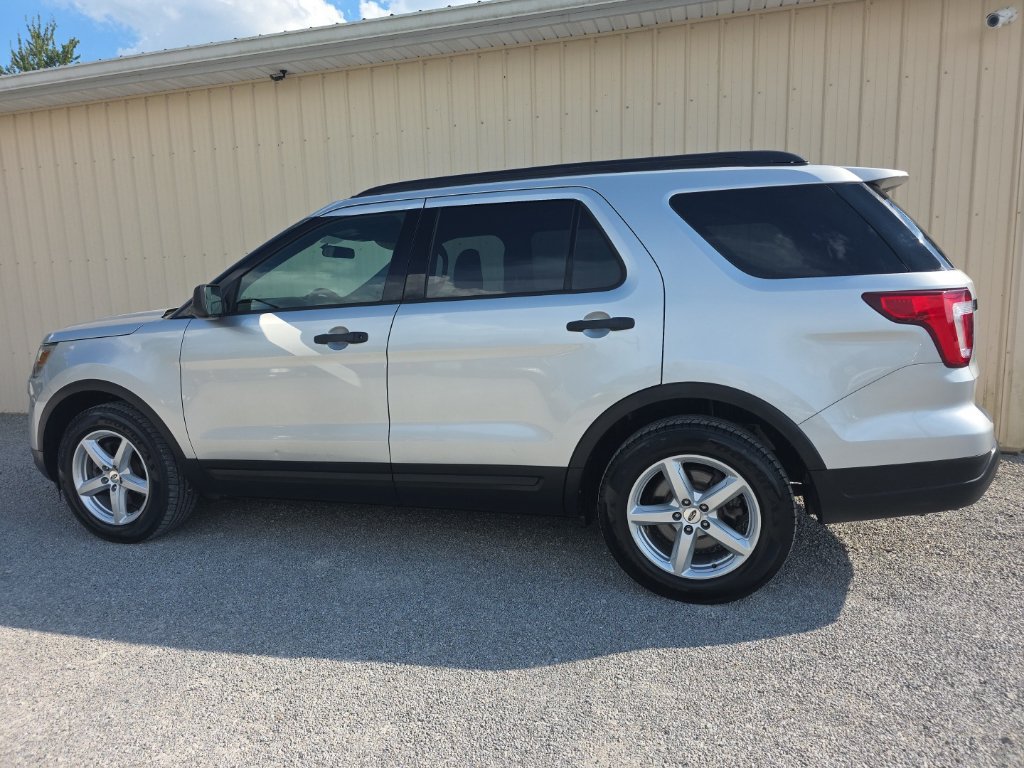 Used 2019 Ford Explorer FWD image 11