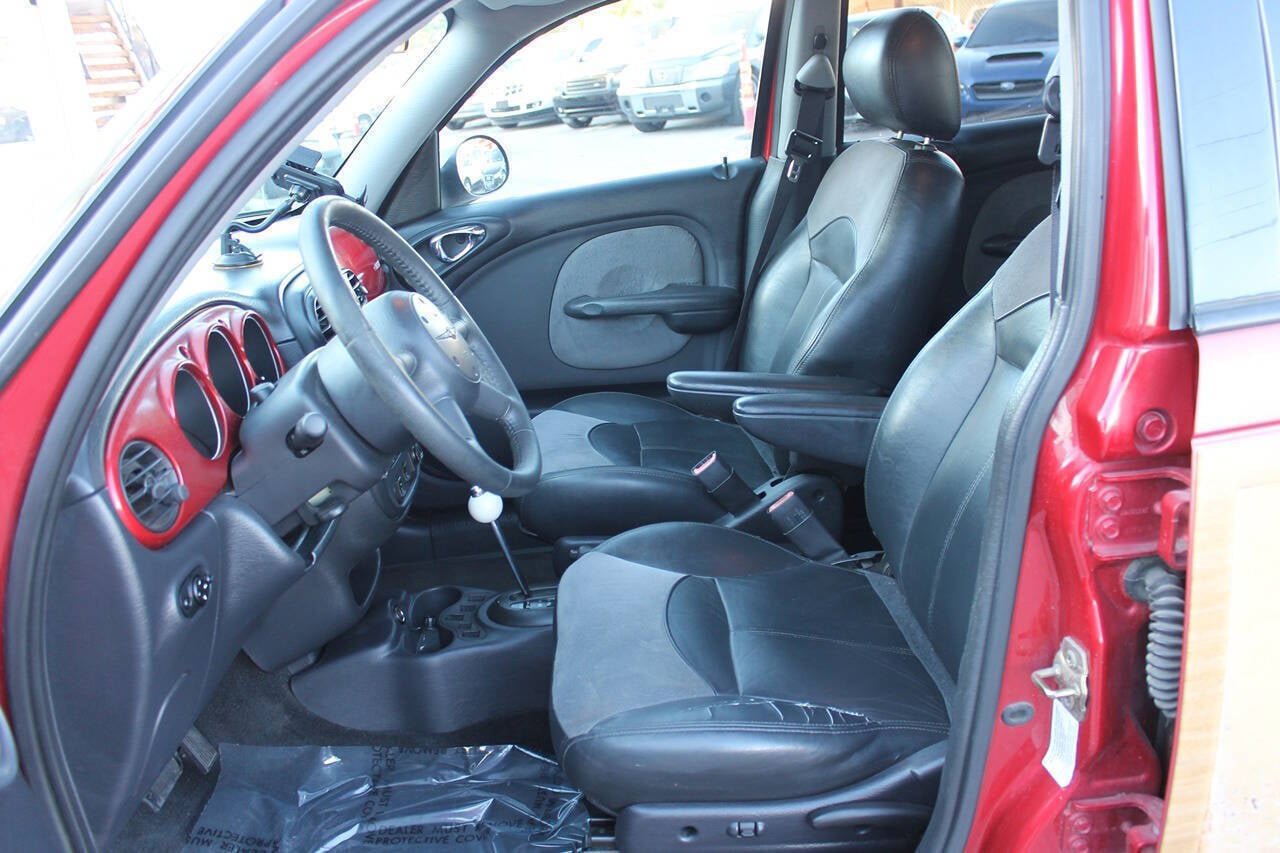 Used 2004 Chrysler PT Cruiser Limited FWD image 21