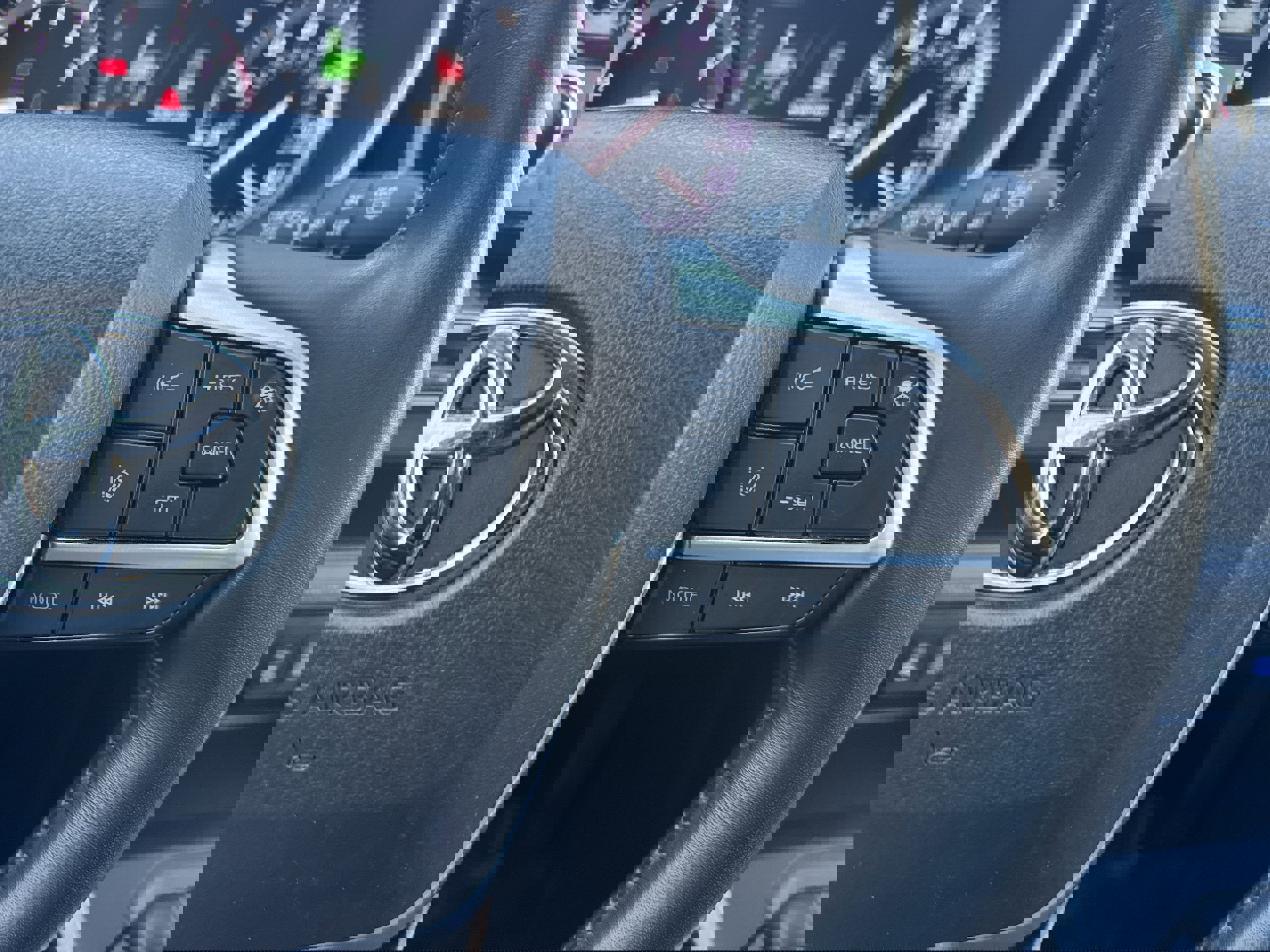 Used 2022 Toyota Highlander XLE image 29