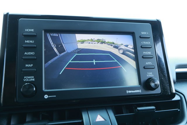 Used 2021 Toyota RAV4 LE FWD image 18