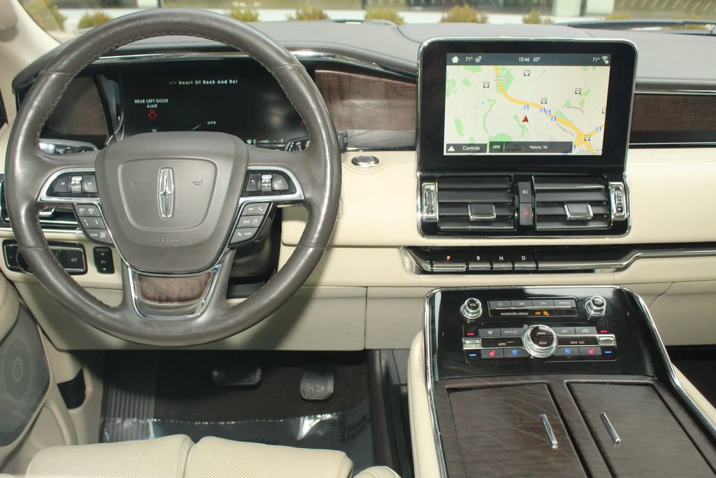 Used 2019 Lincoln Navigator Reserve w/ Cargo Package AWD/4WD image 4