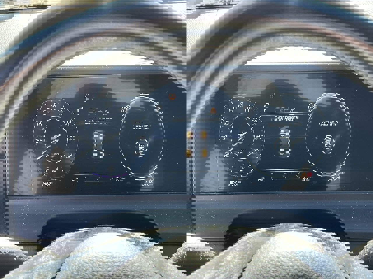 Used 2024 Kia Seltos EX image 6