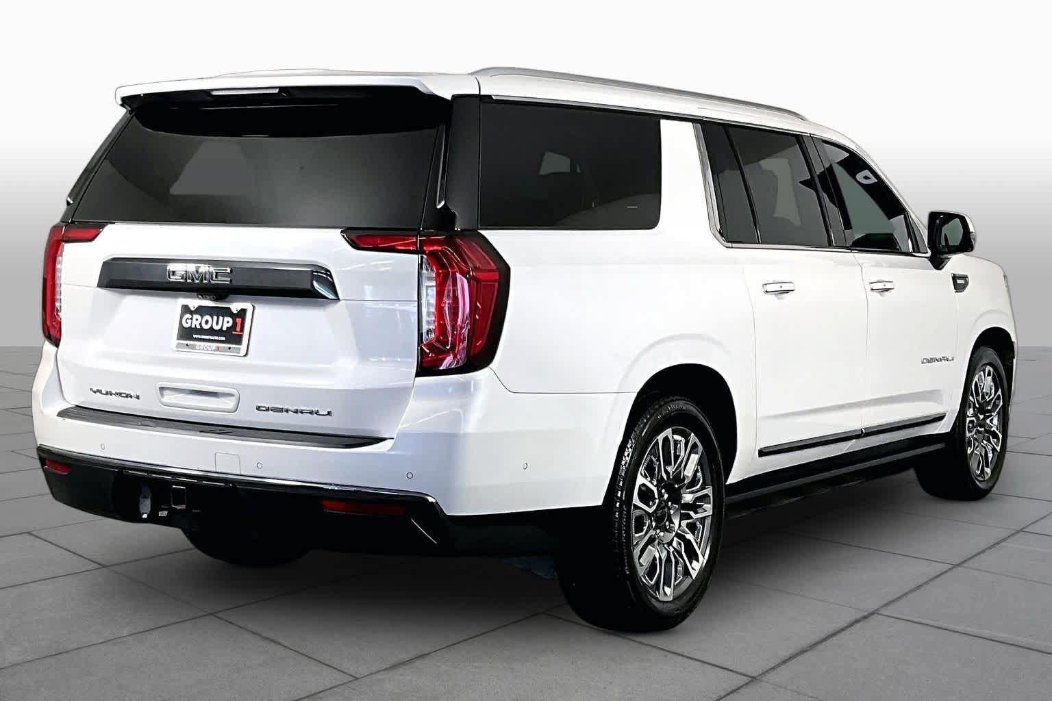 Certified 2023 GMC Yukon XL Denali Ultimate AWD/4WD image 13