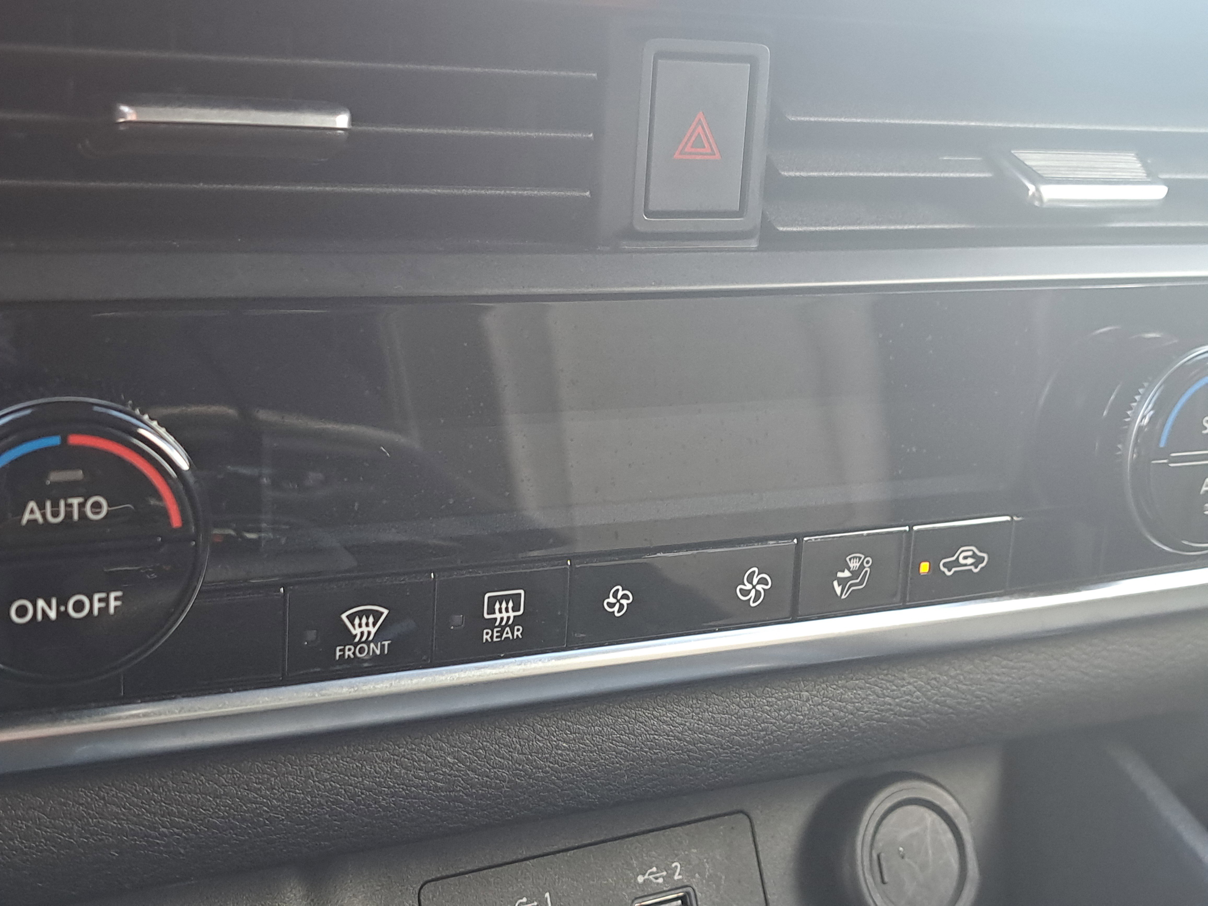 Certified 2023 Nissan Rogue SV image 28