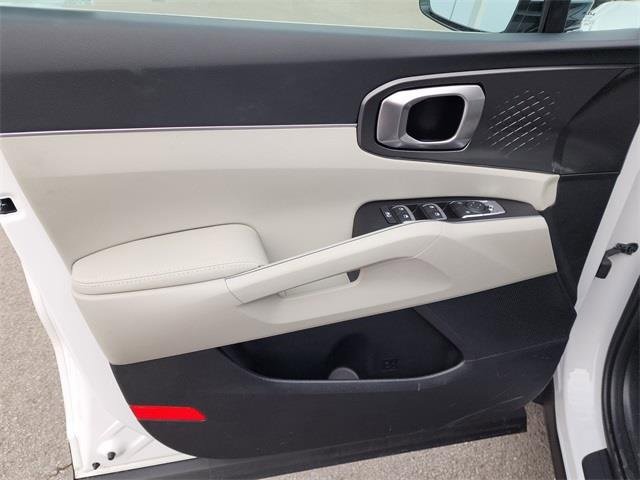 New 2026 Kia Sorento S image 11