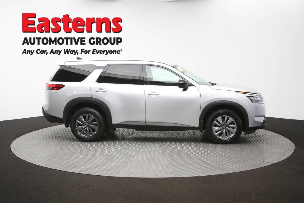 Used 2023 Nissan Pathfinder S AWD/4WD image 45