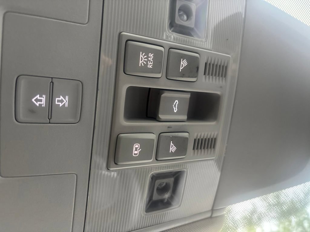 Used 2021 Volkswagen Tiguan SEL AWD/4WD image 48