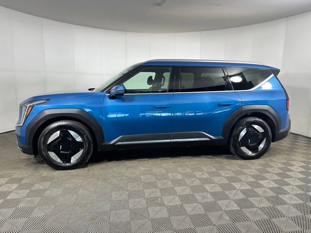 Used 2024 Kia EV9 Wind image 6