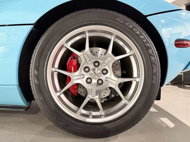 Used 2006 Ford GT RWD image 65