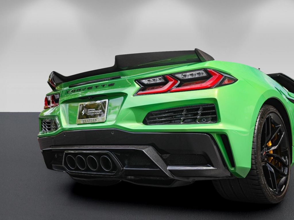 Used 2026 Chevrolet Corvette Z06 w/ Stealth Interior Trim Package RWD image 20