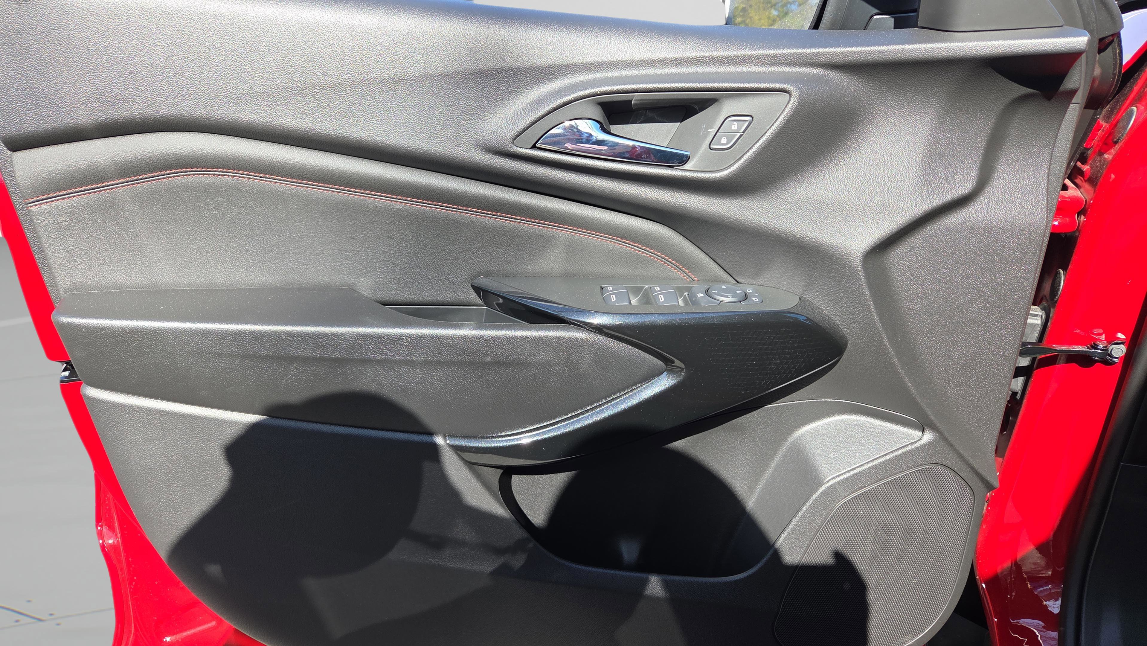 New 2026 Chevrolet Trax RS w/ Driver Confidence Package image 17