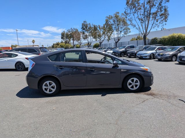 Used 2013 Toyota Prius Two FWD image 4