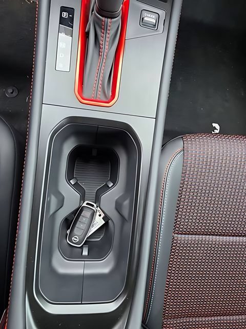 New 2026 Nissan Kicks SR w/ Cold Weather Package AWD/4WD image 19