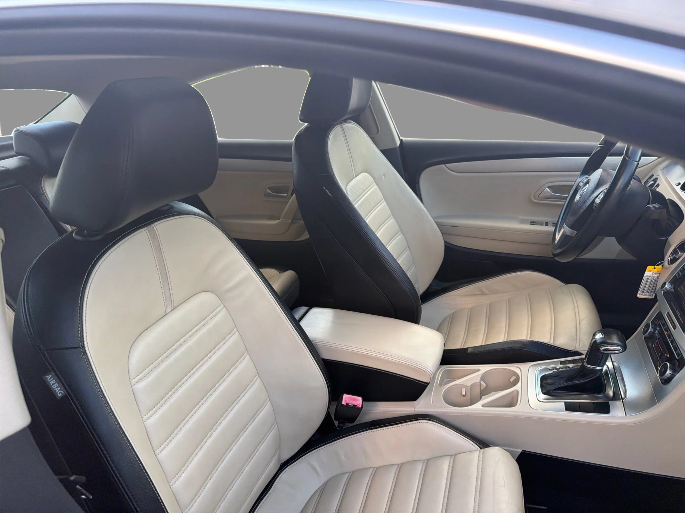 Used 2010 Volkswagen CC Luxury FWD image 26