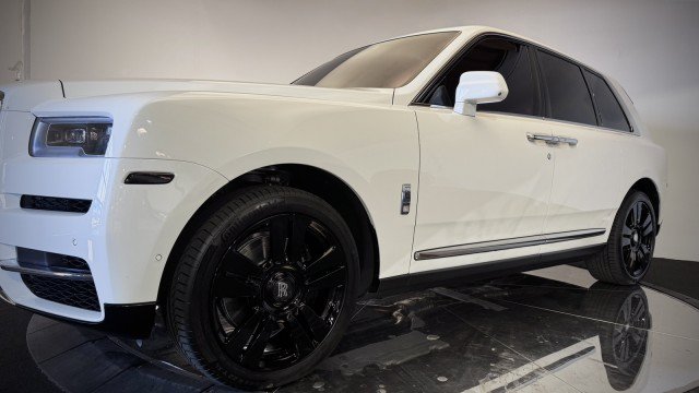 Used 2020 Rolls-Royce Cullinan AWD/4WD image 58