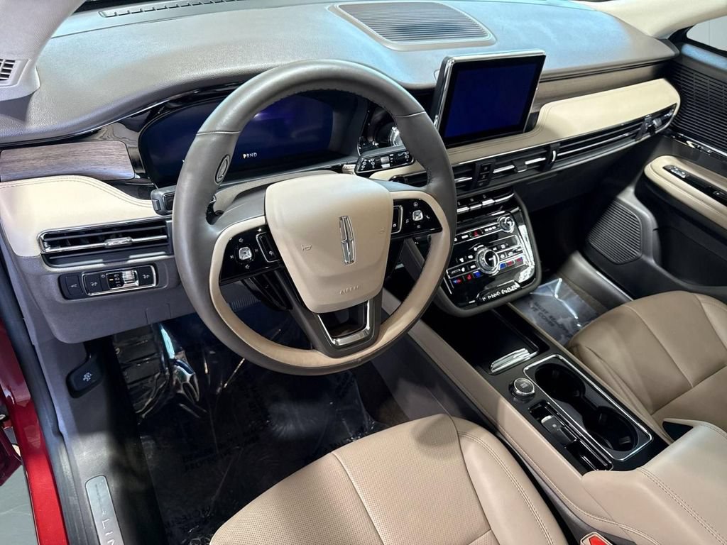 Certified 2022 Lincoln Corsair Reserve w/ Equipment Group 201A AWD/4WD image 11