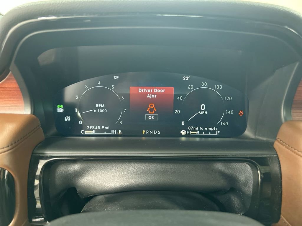 Used 2021 Lincoln Nautilus Reserve w/ Cargo Utility Package image 13