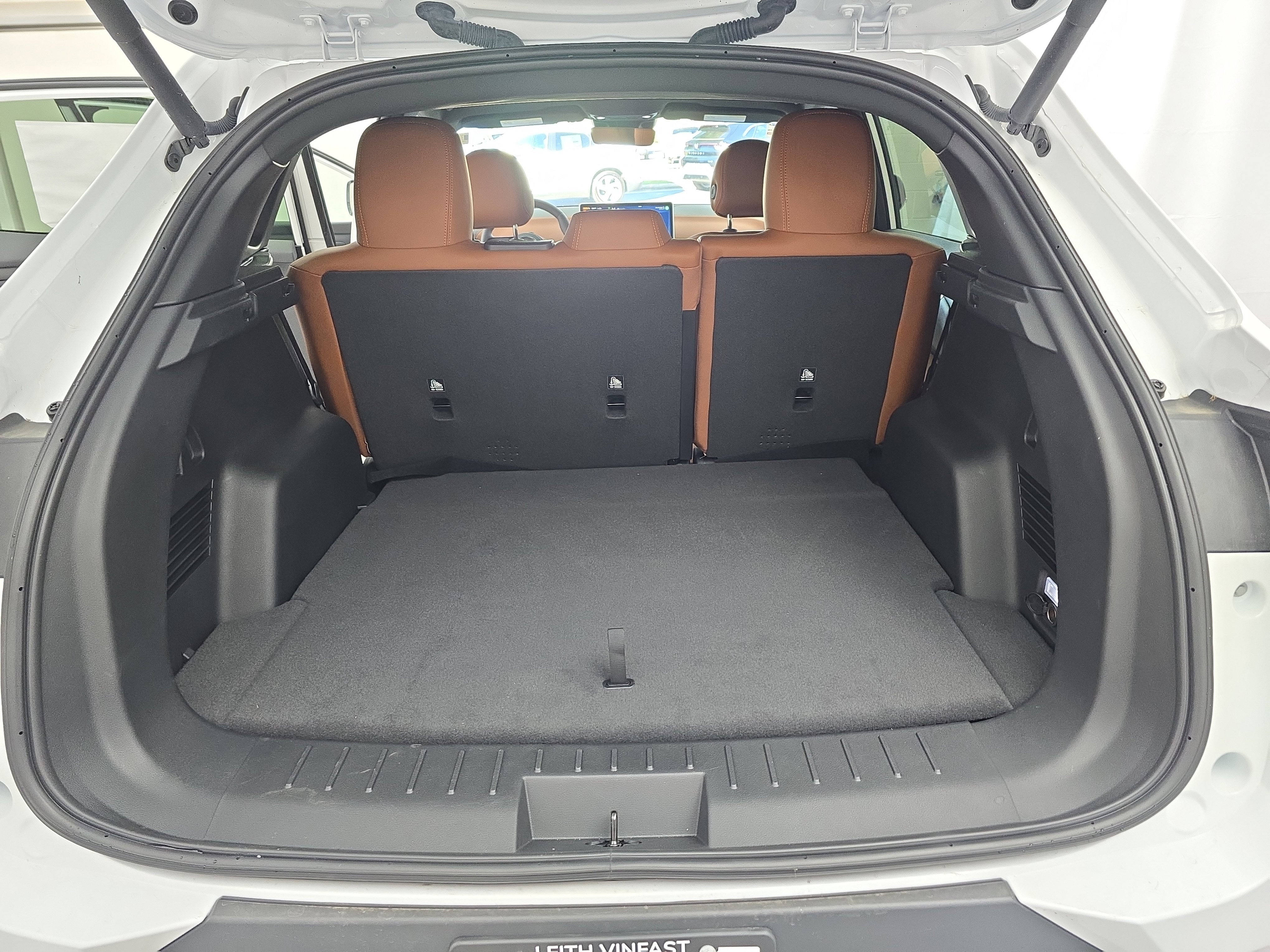 New 2025 VinFast VF 8 Plus image 12