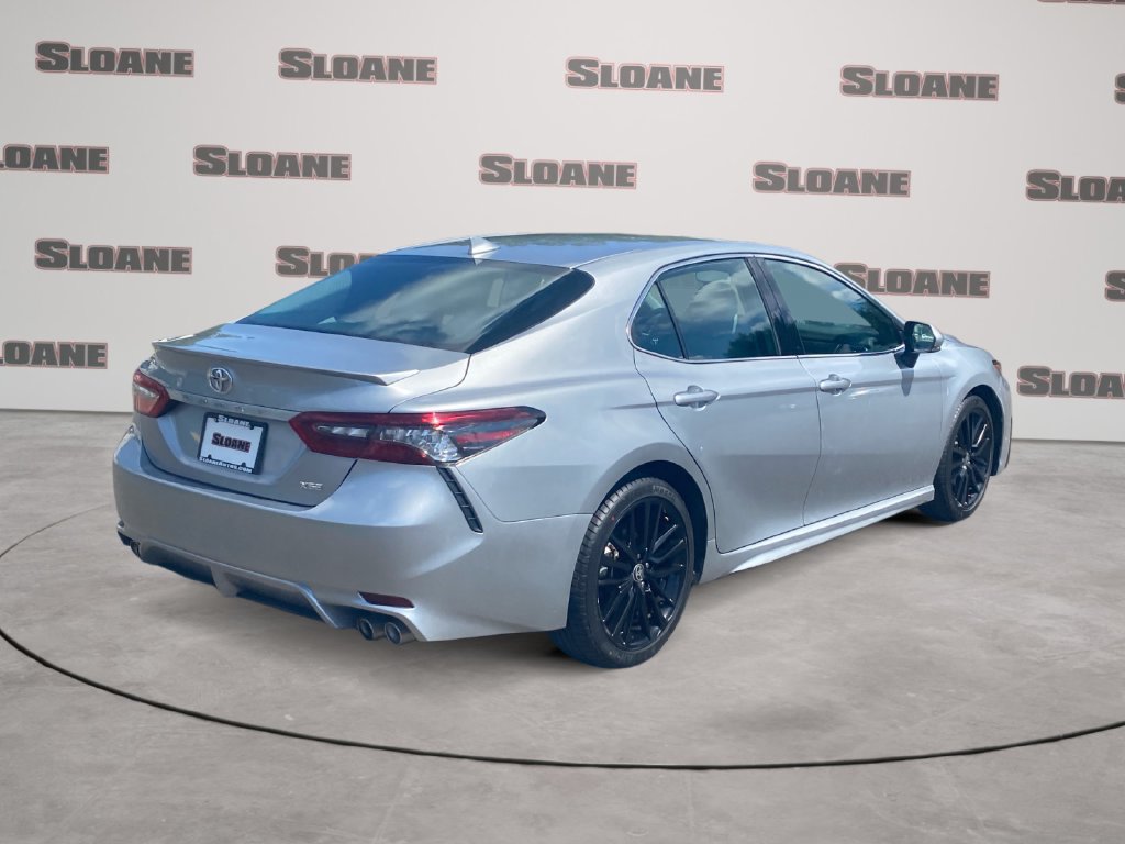 Used 2023 Toyota Camry XSE FWD image 5