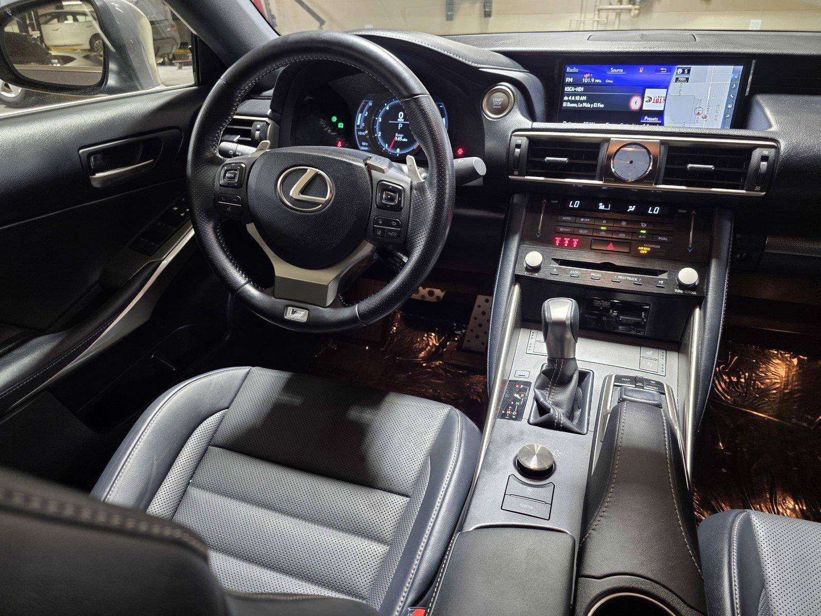 Used 2017 Lexus IS 350 F Sport w/ F Sport Package RWD image 19