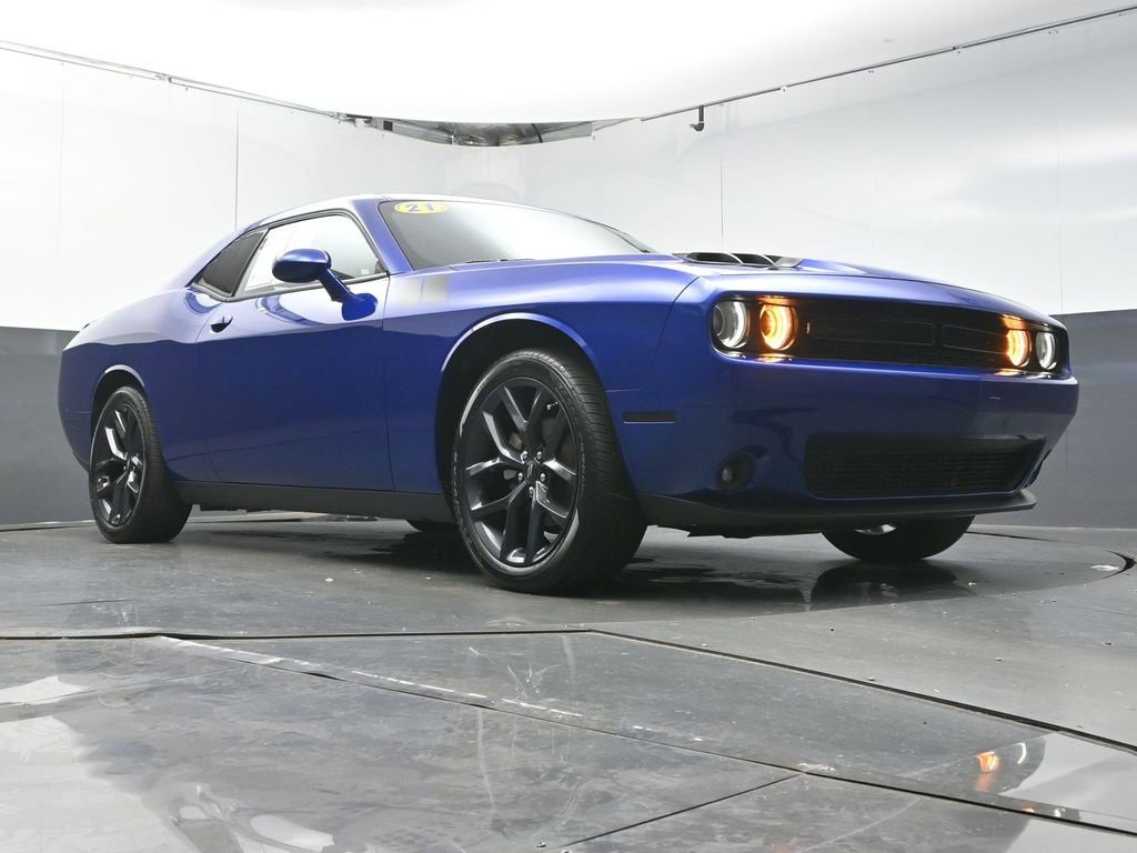 Used 2021 Dodge Challenger SXT w/ Blacktop Package image 28