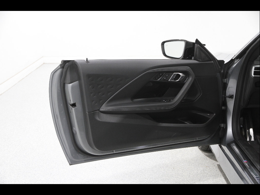 Used 2025 BMW M240i xDrive Coupe w/ Premium Package AWD/4WD image 4