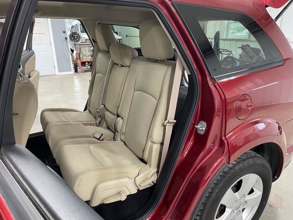 Used 2011 Dodge Journey Mainstreet w/ Popular Equipment Group AWD/4WD image 14