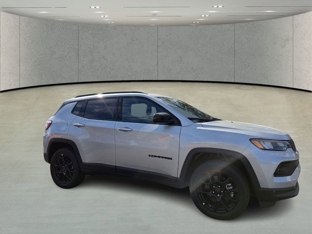 New 2026 Jeep Compass Latitude image 3