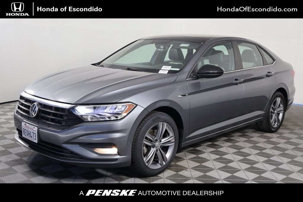 Used 2019 Volkswagen Jetta R-Line FWD image 1