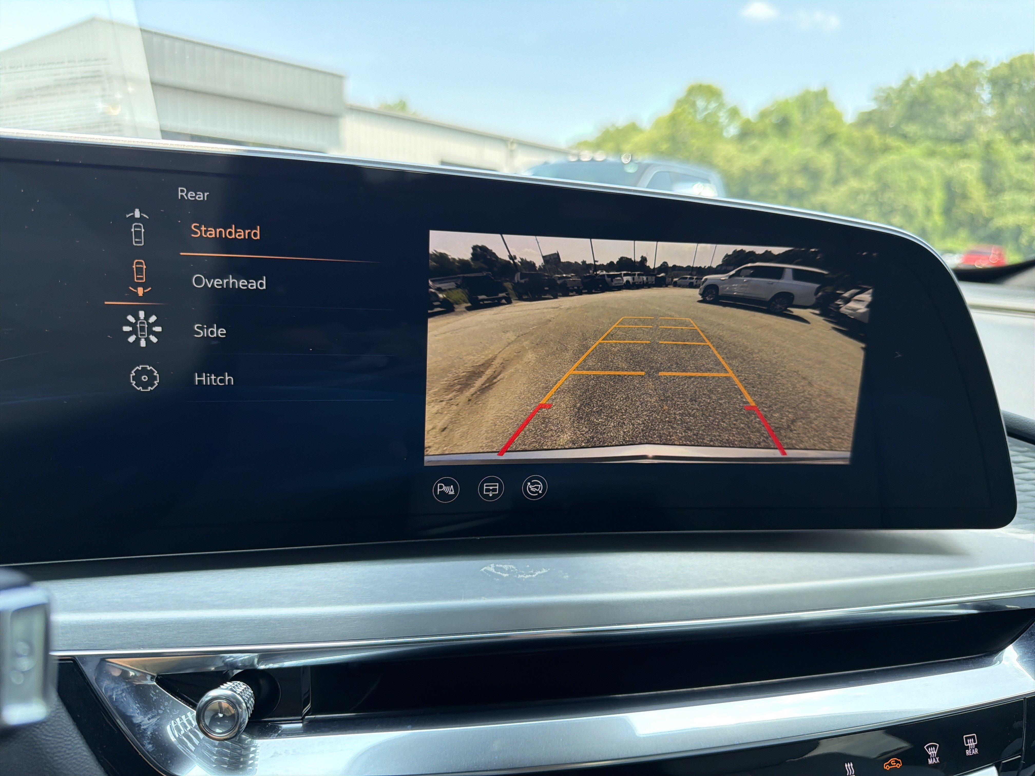 Certified 2024 Cadillac Lyriq Luxury AWD/4WD image 24