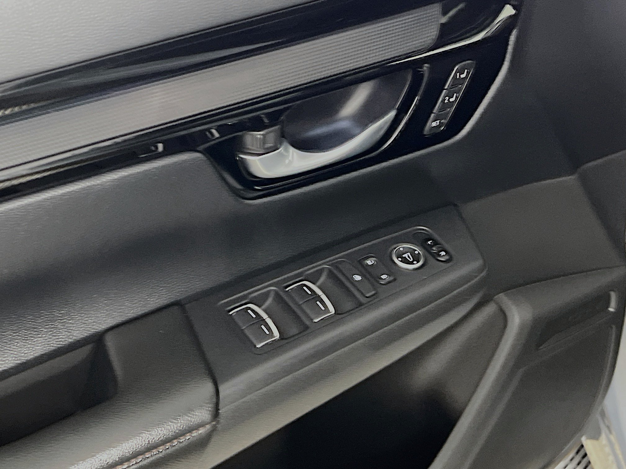 Used 2023 Honda CR-V Sport Touring image 17