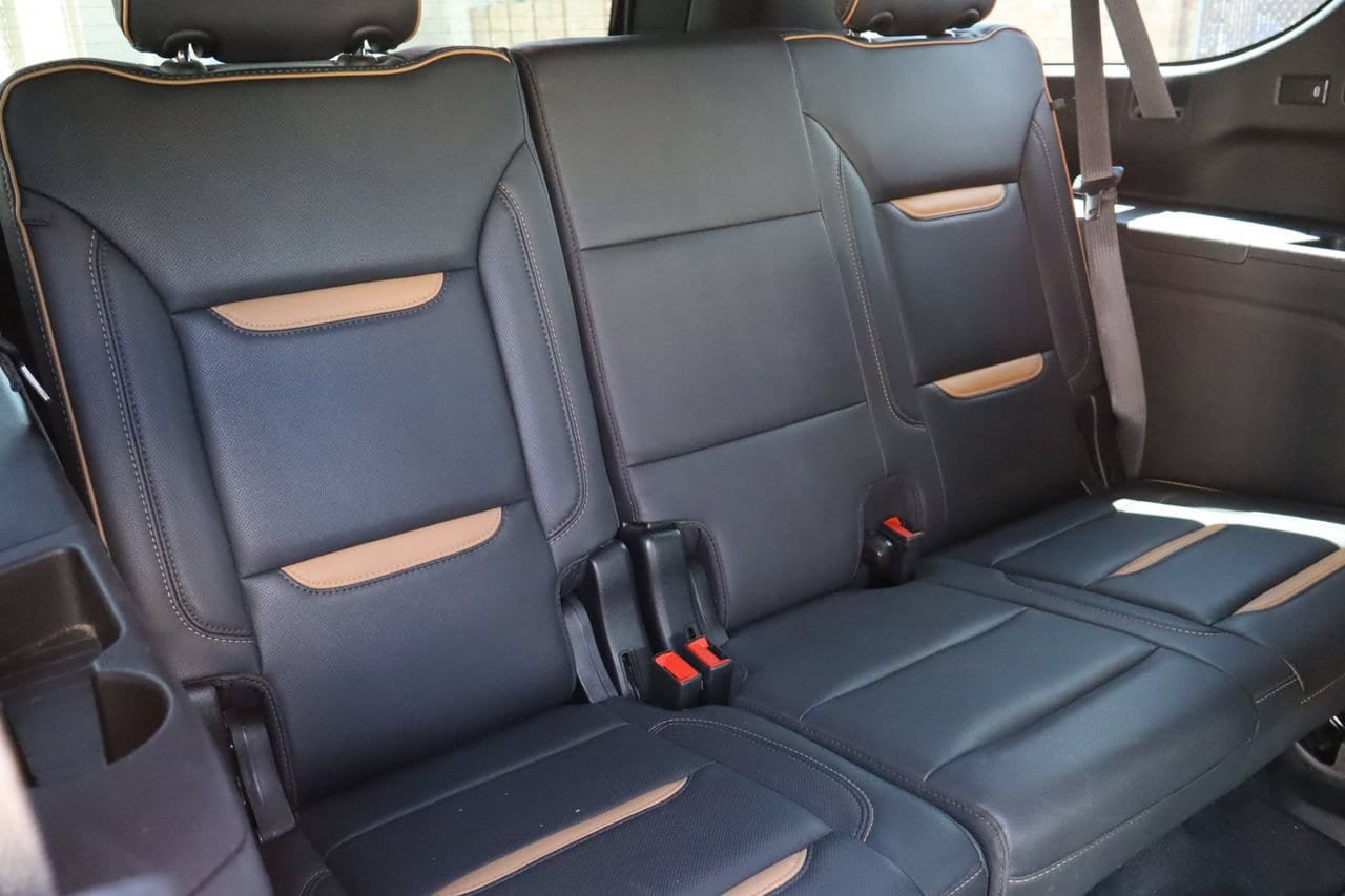 Used 2023 GMC Yukon XL AT4 w/ Technology Package AWD/4WD image 20