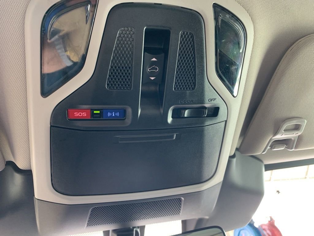 Used 2025 Subaru Legacy Limited w/ Popular Package #3 image 11