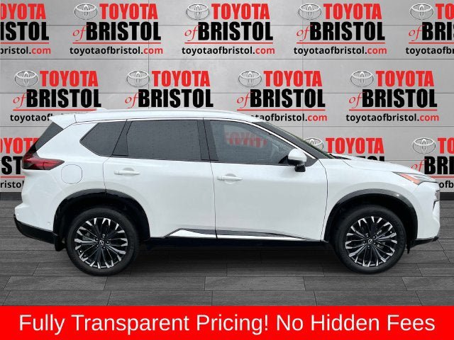 Used 2024 Nissan Rogue Platinum w/ Platinum Premium Package AWD/4WD image 2