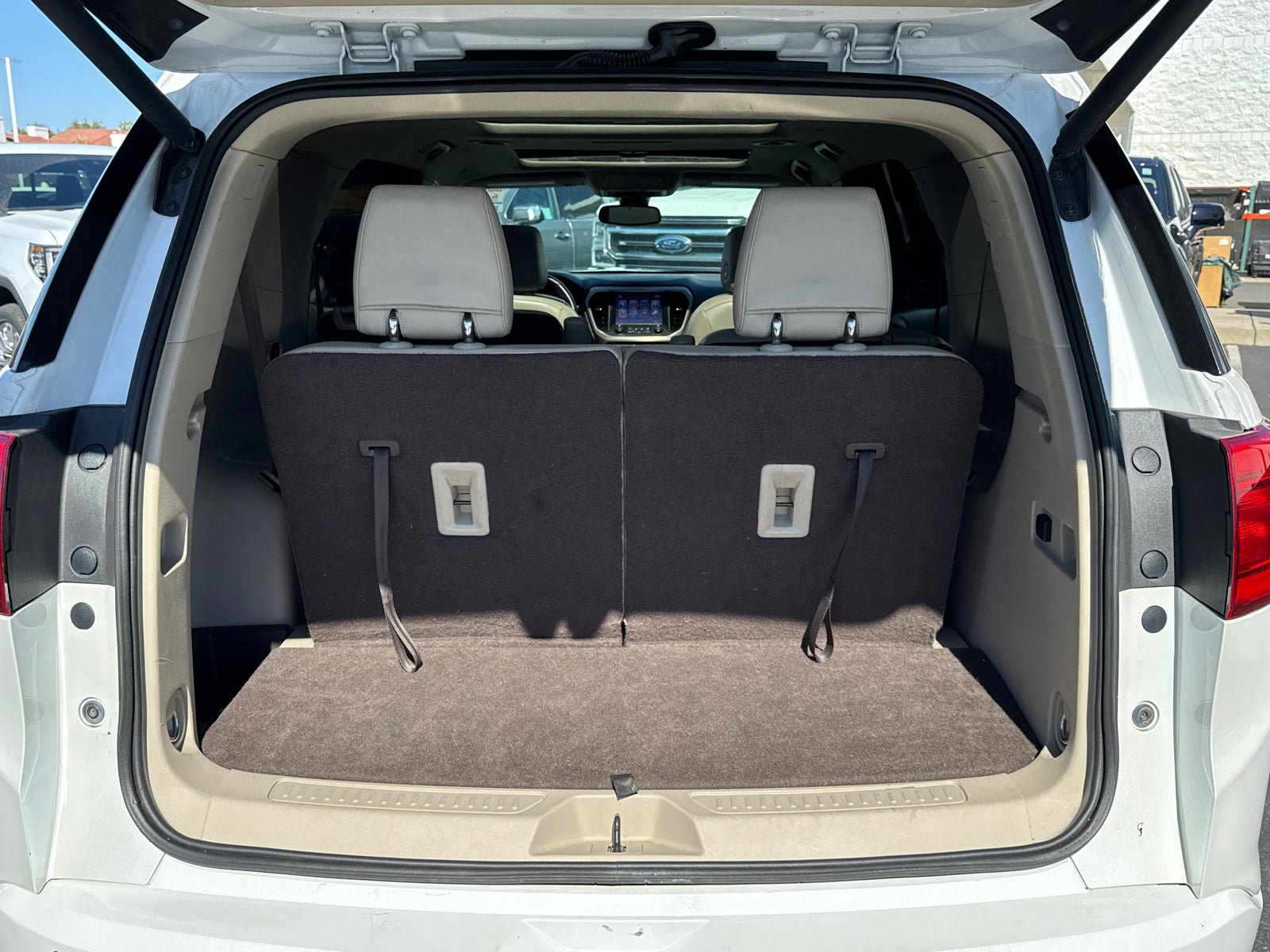 Certified 2017 GMC Acadia Denali w/ Technology Package FWD image 9