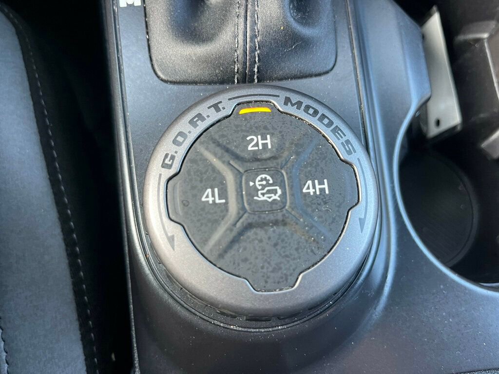 Used 2024 Ford Bronco Black Diamond image 14