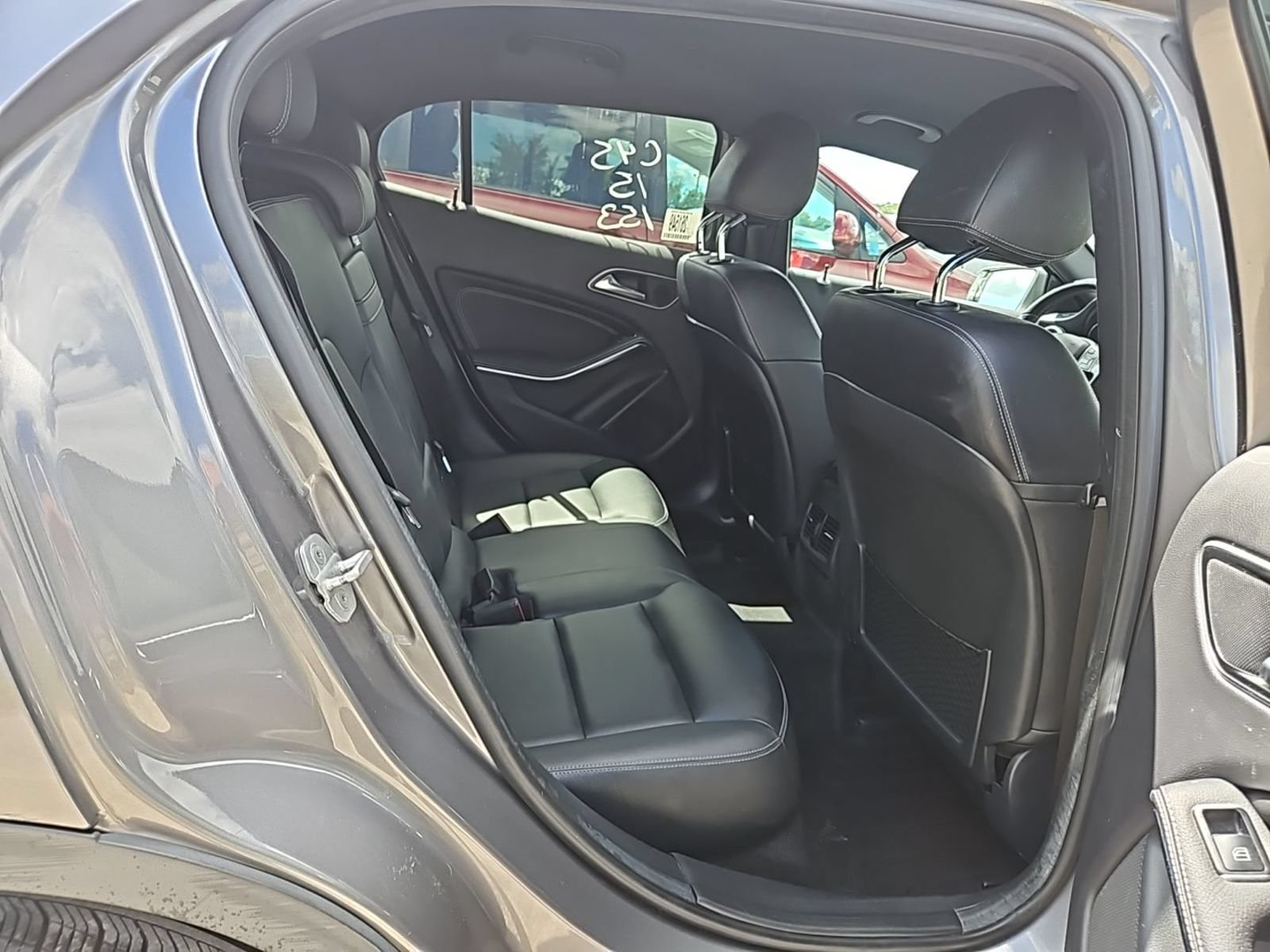 Used 2015 Mercedes-Benz GLA 250 4MATIC image 9