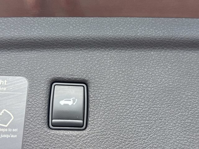 Used 2020 INFINITI QX50 Luxe w/ Navigation Package FWD image 14