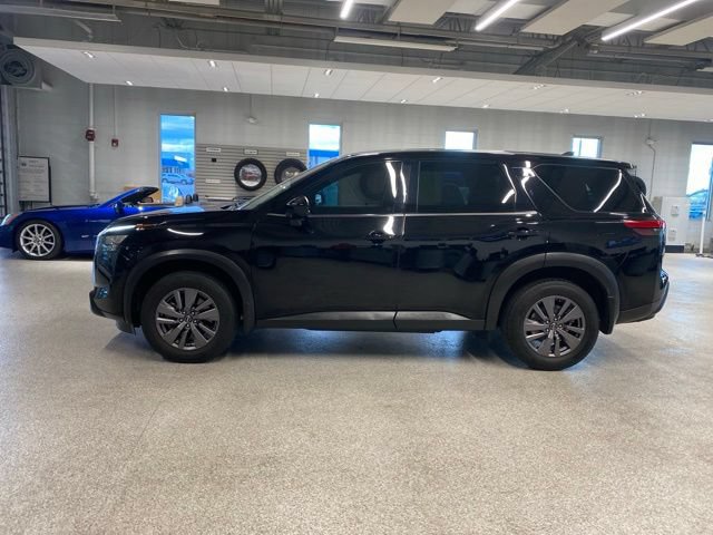 Used 2023 Nissan Pathfinder S AWD/4WD image 9
