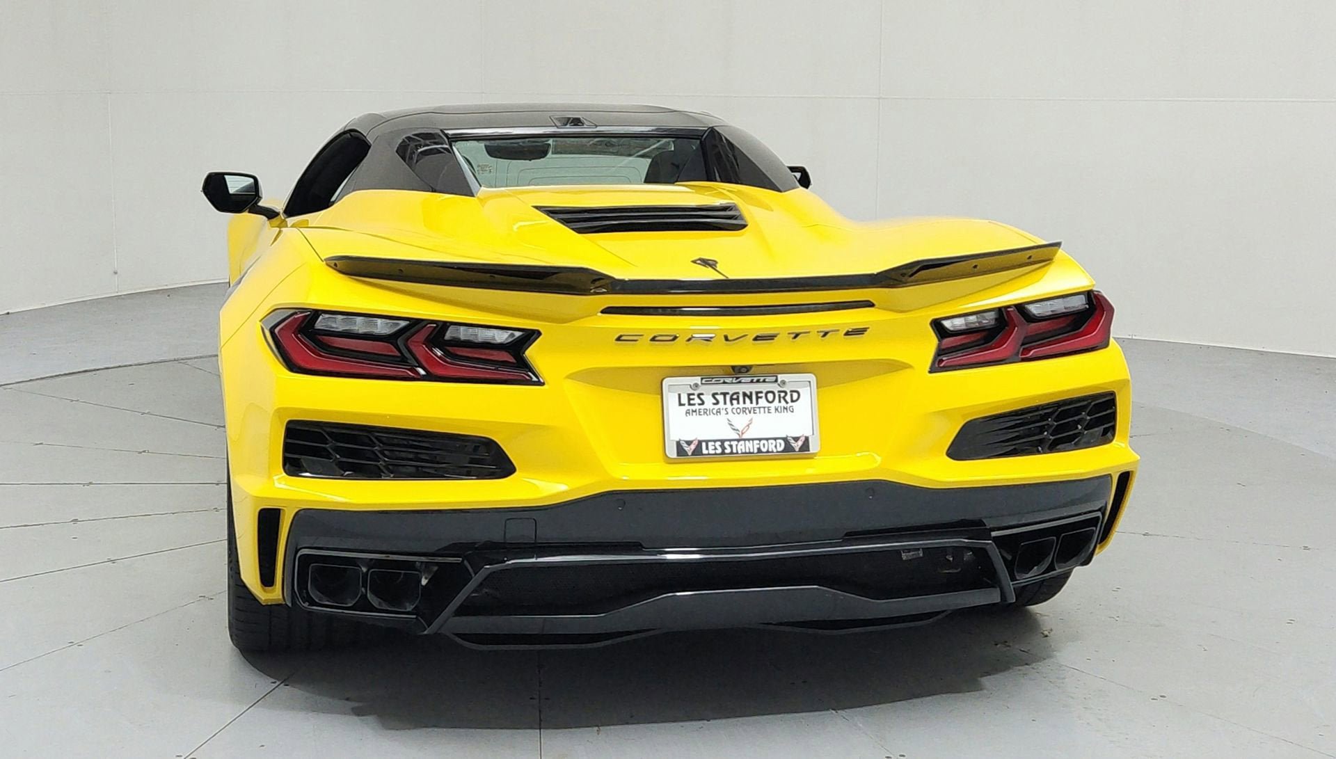 New 2025 Chevrolet Corvette E-Ray w/ Battery Protection Package AWD/4WD image 4