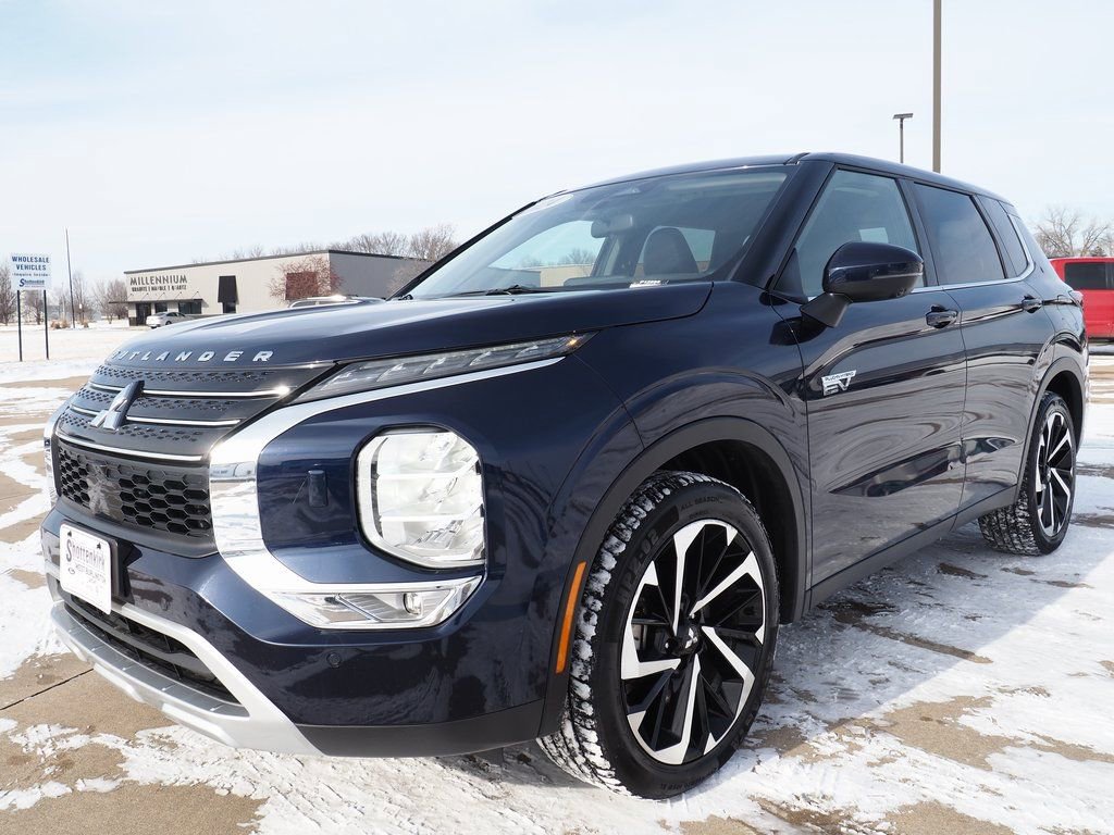 Used 2024 Mitsubishi Outlander 4WD Plug-In Hybrid image 9