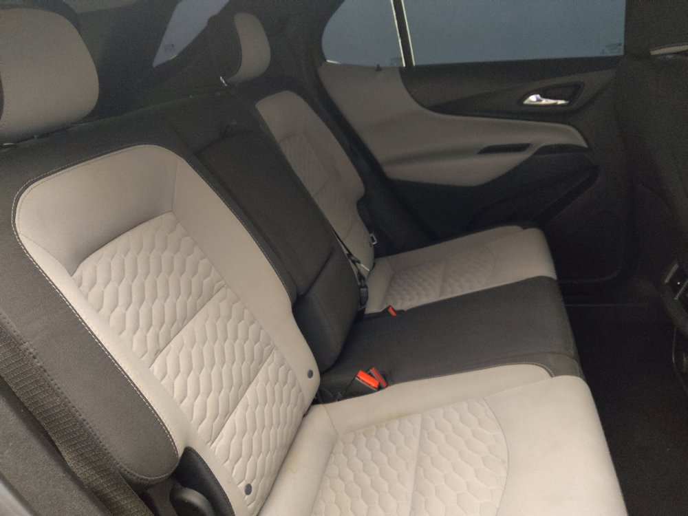 Used 2018 Chevrolet Equinox LS image 19