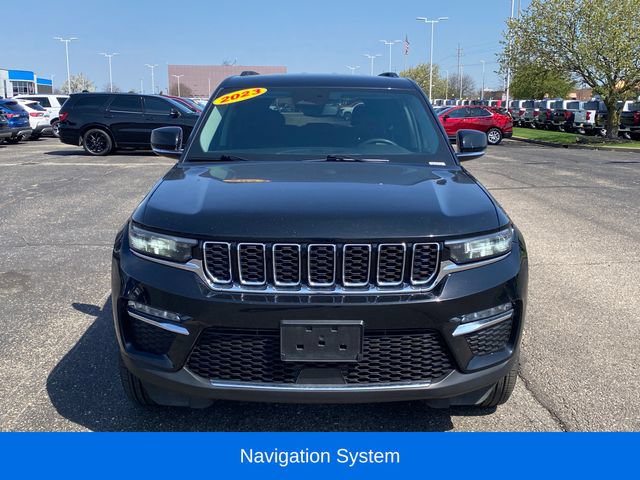 Used 2023 Jeep Grand Cherokee Limited AWD/4WD image 2