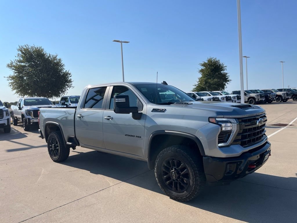 Used 2025 Chevrolet Silverado 2500 LT w/ Trail Boss Package AWD/4WD image 7